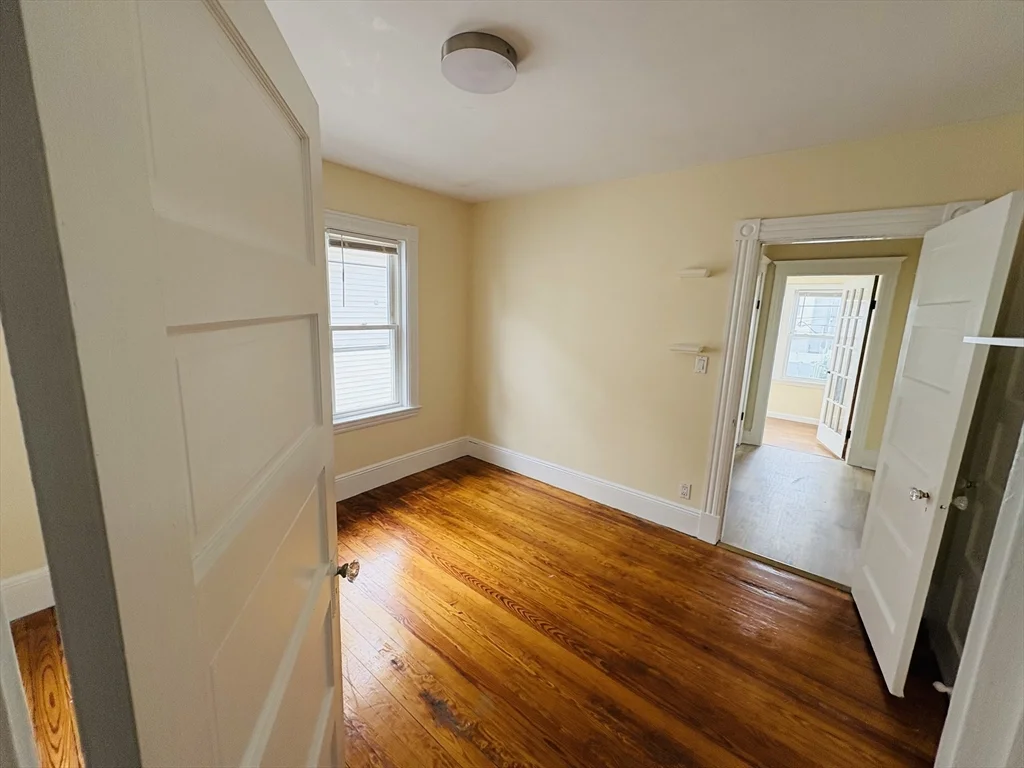 4 bed, 2 bath apartment for rent at 19 Bellingham Ave Unit 19, Everett — photo 12 of 21