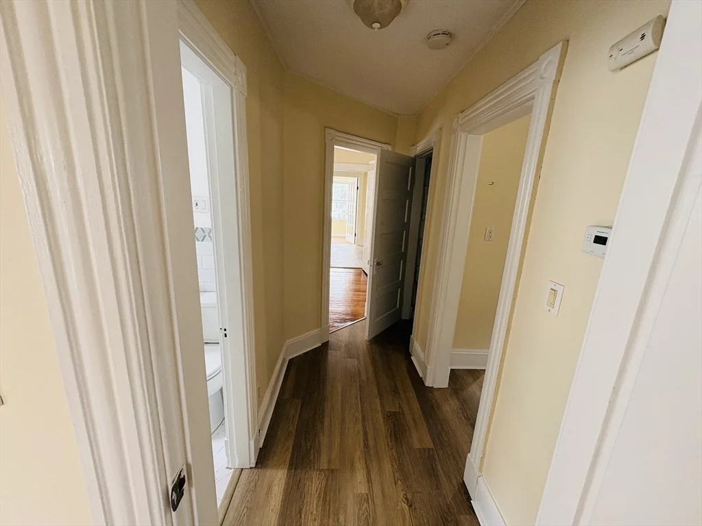 4 bed, 2 bath apartment for rent at 19 Bellingham Ave Unit 19, Everett — photo 11 of 21