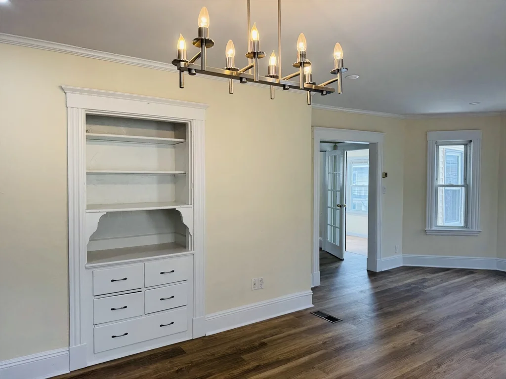 4 bed, 2 bath apartment for rent at 19 Bellingham Ave Unit 19, Everett — photo 6 of 21