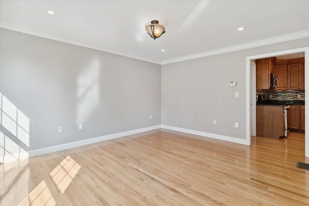 4 bed, 2 bath apartment for rent at 19 Benjamin Ln, Reading — photo 8 of 42