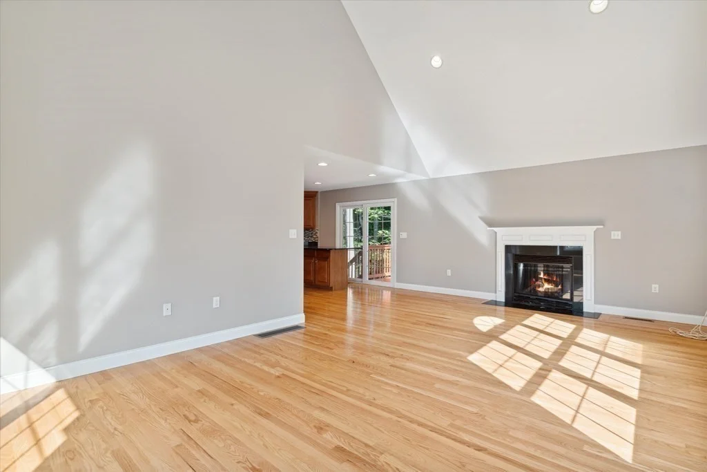 4 bed, 2 bath apartment for rent at 19 Benjamin Ln, Reading — photo 6 of 42