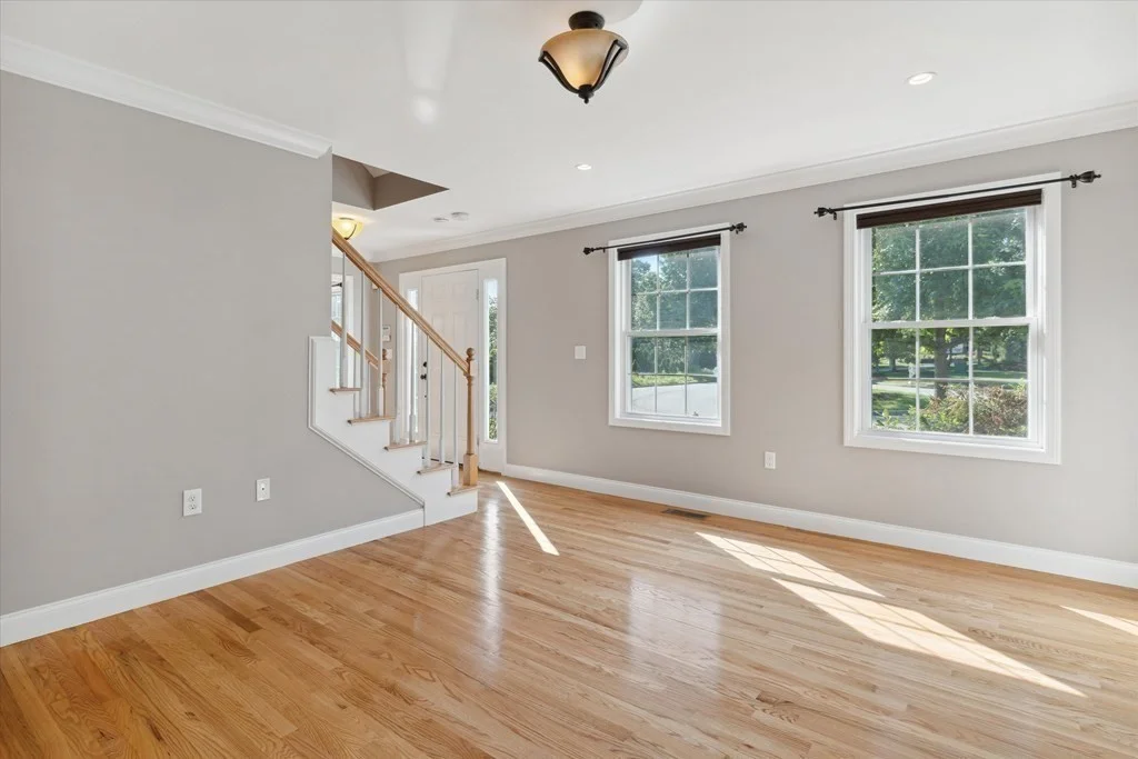 4 bed, 2 bath apartment for rent at 19 Benjamin Ln, Reading — photo 4 of 42