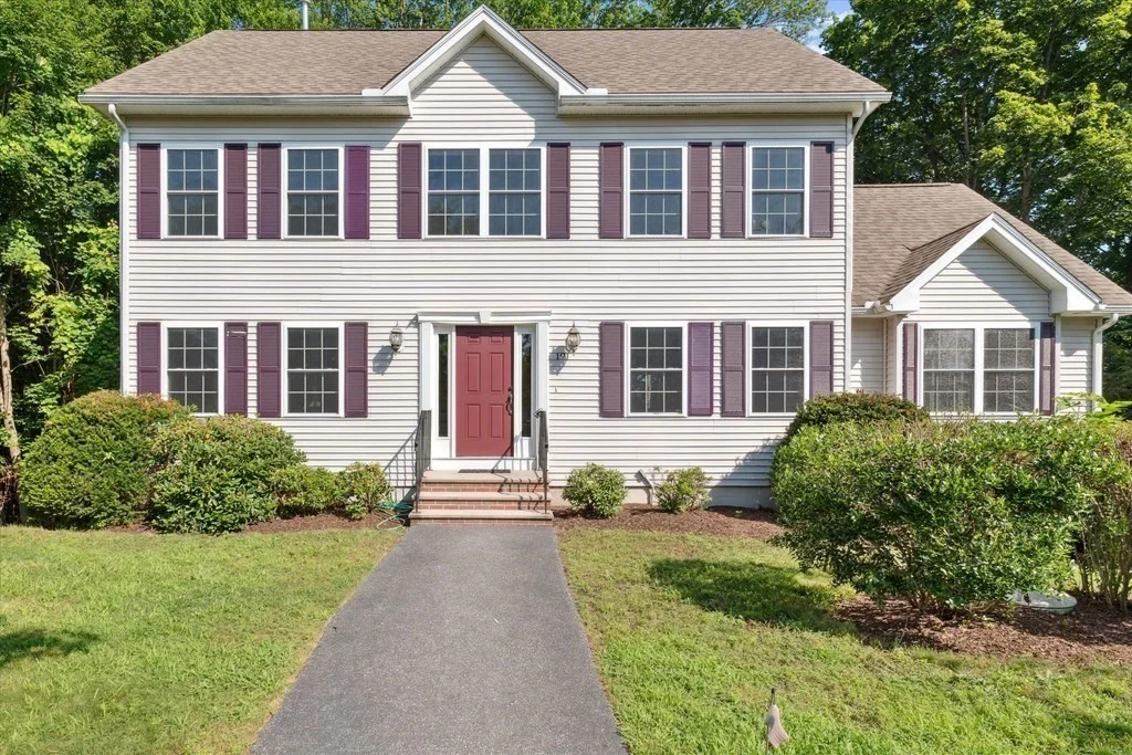 4 bed, 2 bath apartment for rent at 19 Benjamin Ln, Reading — photo 39 of 42