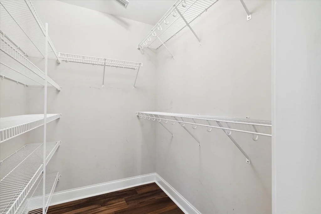 4 bed, 2 bath apartment for rent at 19 Benjamin Ln, Reading — photo 27 of 42