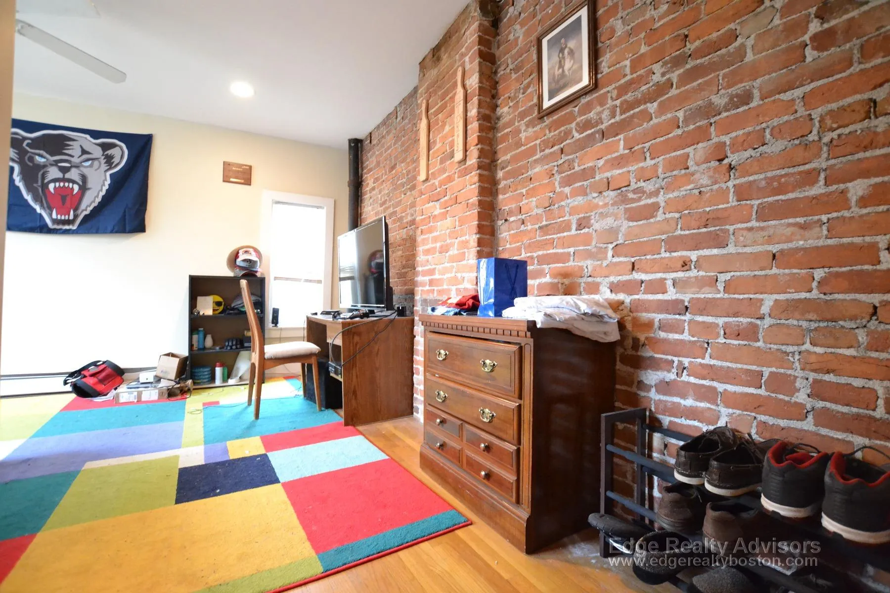 5 bed, 3 bath apartment for rent at 19 Bennett St Unit 1, Brighton — photo 2 of 15