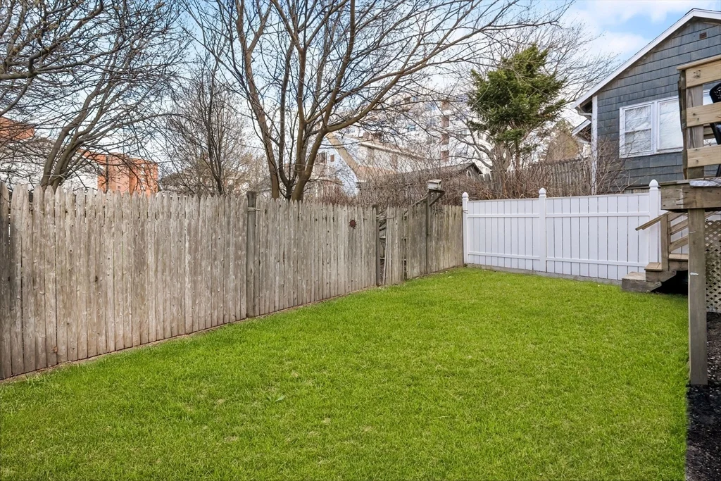2 bed, 1 bath apartment for rent at 19 Berkley Rd Unit 2, Hull — photo 19 of 20