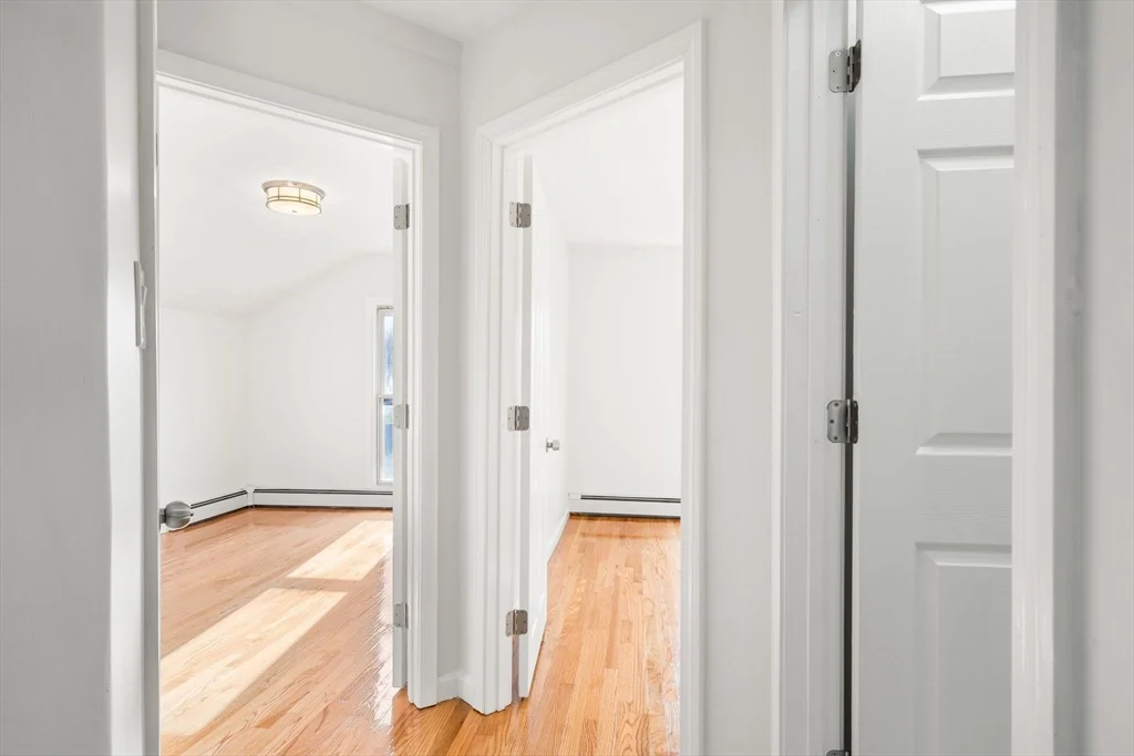 2 bed, 1 bath apartment for rent at 19 Berkley Rd Unit 2, Hull — photo 13 of 20