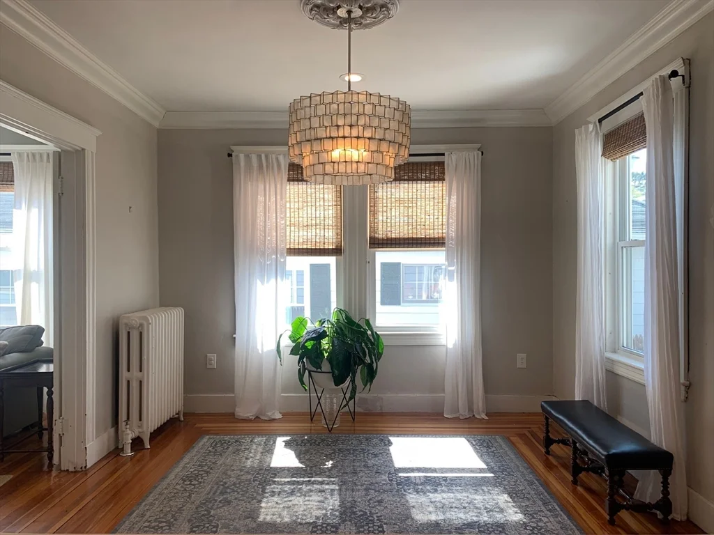 3 bed, 2 bath apartment for rent at 19 Bexley Rd Unit 1, Roslindale — photo 5 of 19