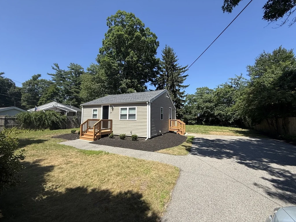 2 bed, 1 bath apartment for rent at 19 Birch Ter Unit 1, Carver — photo 38 of 38