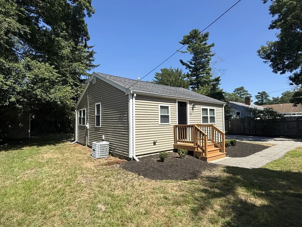 2 bed, 1 bath apartment for rent at 19 Birch Ter Unit 1, Carver — photo 31 of 38
