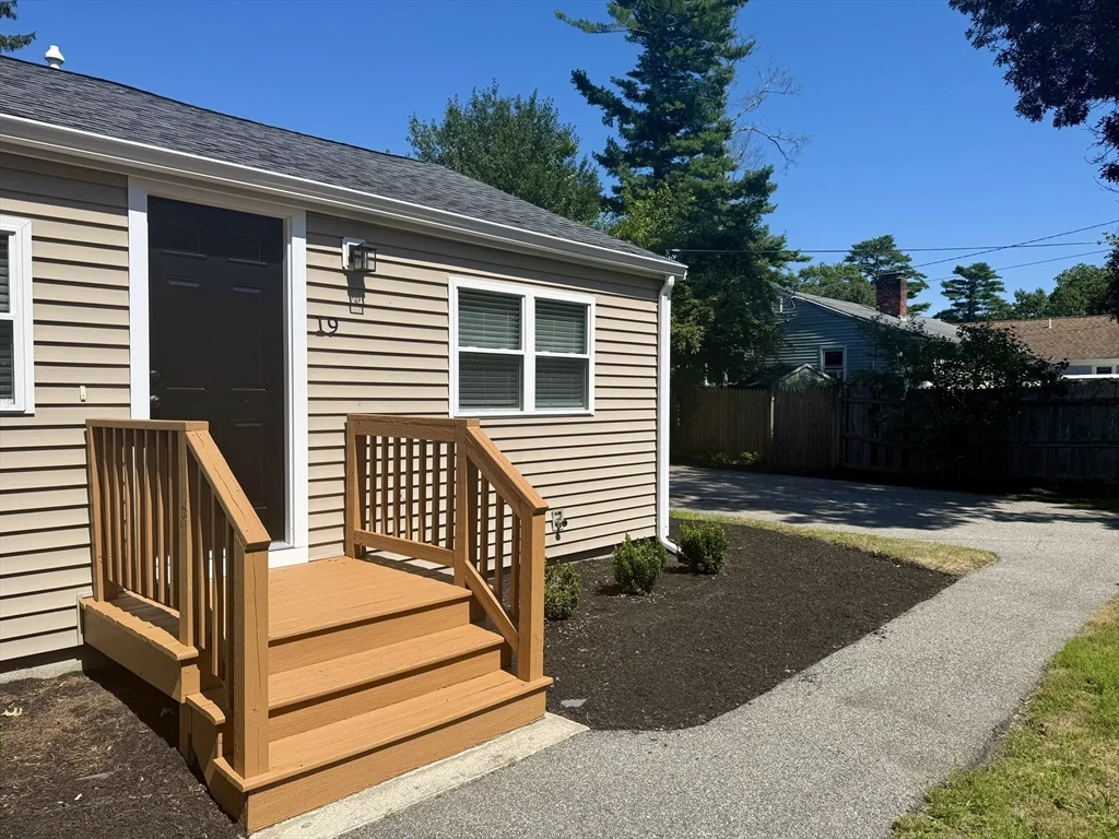2 bed, 1 bath apartment for rent at 19 Birch Ter Unit 1, Carver — photo 2 of 38