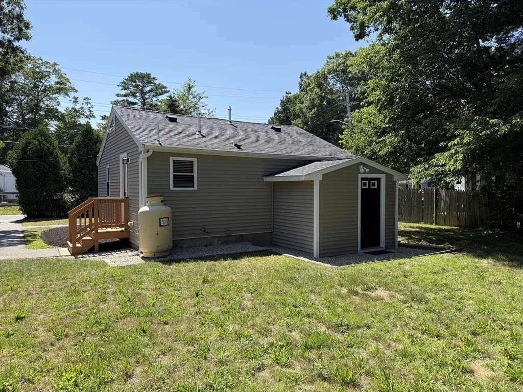 2 bed, 1 bath apartment for rent at 19 Birch Ter Unit 1, Carver — photo 34 of 38