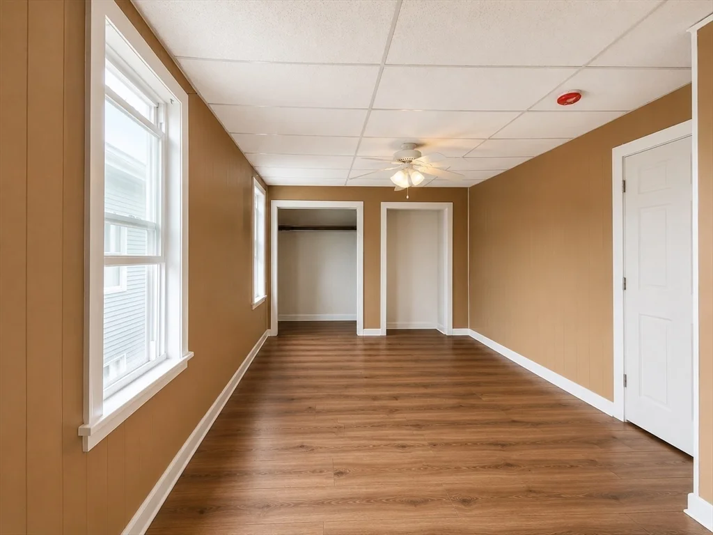 3 bed, 1 bath apartment for rent at 19 Blaine Ave Unit 2, Beverly — photo 12 of 18