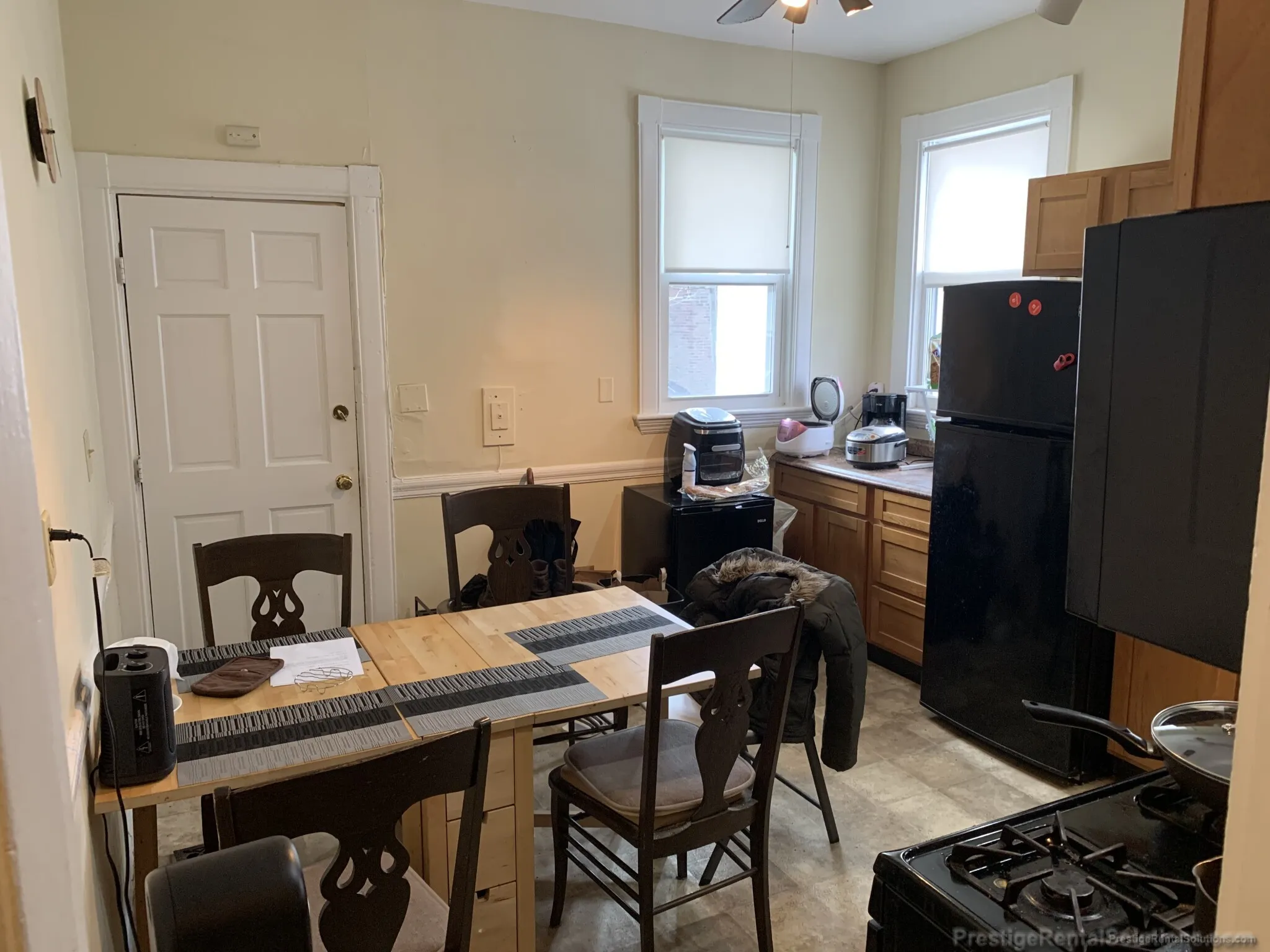 3 bed, 2 bath apartment for rent at 19 Braemore Rd Unit 1, Brighton — photo 9 of 18
