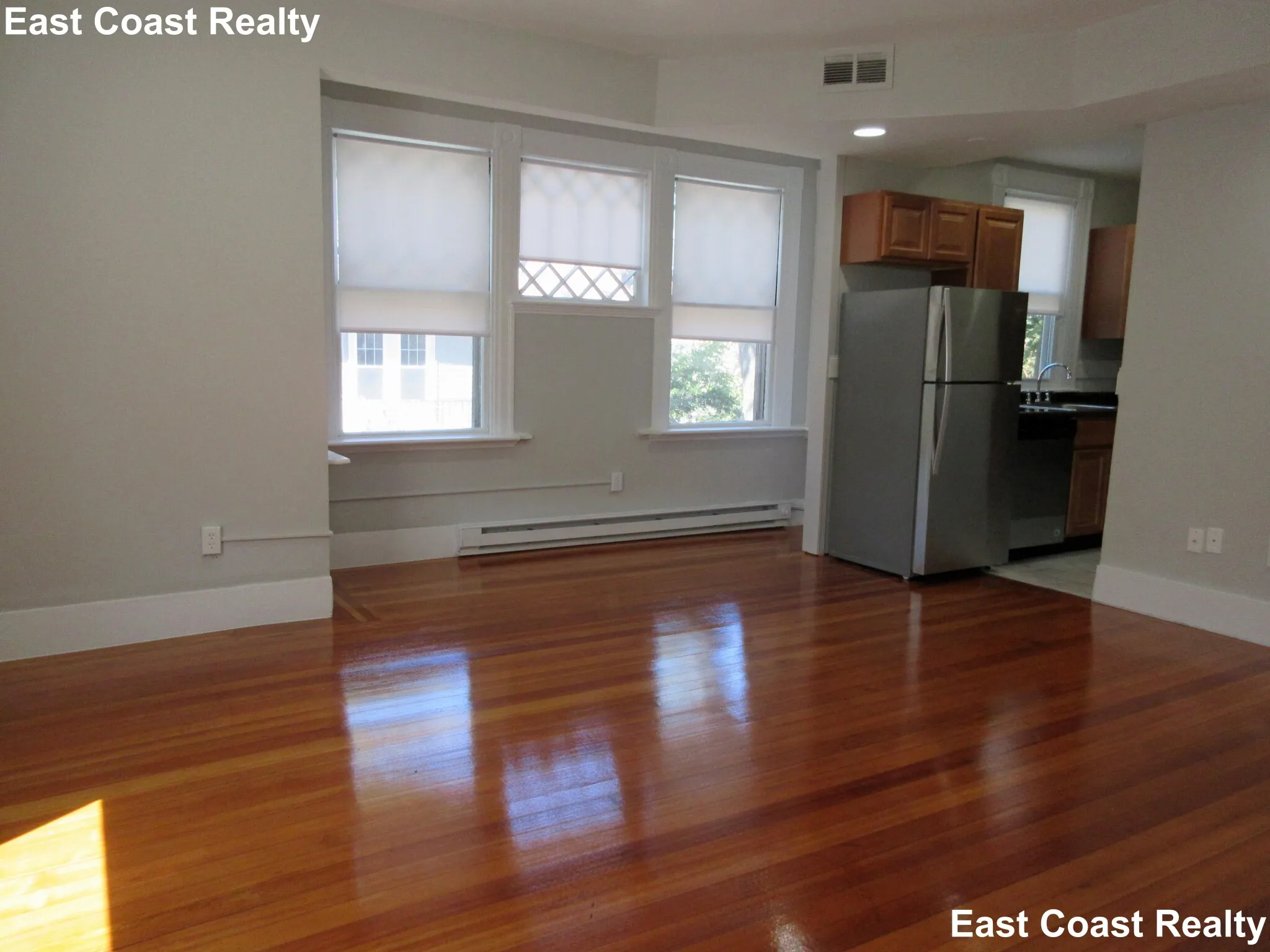 4 bed, 2 bath apartment for rent at 19 Braemore Rd Unit 3., Brighton — photo 2 of 23