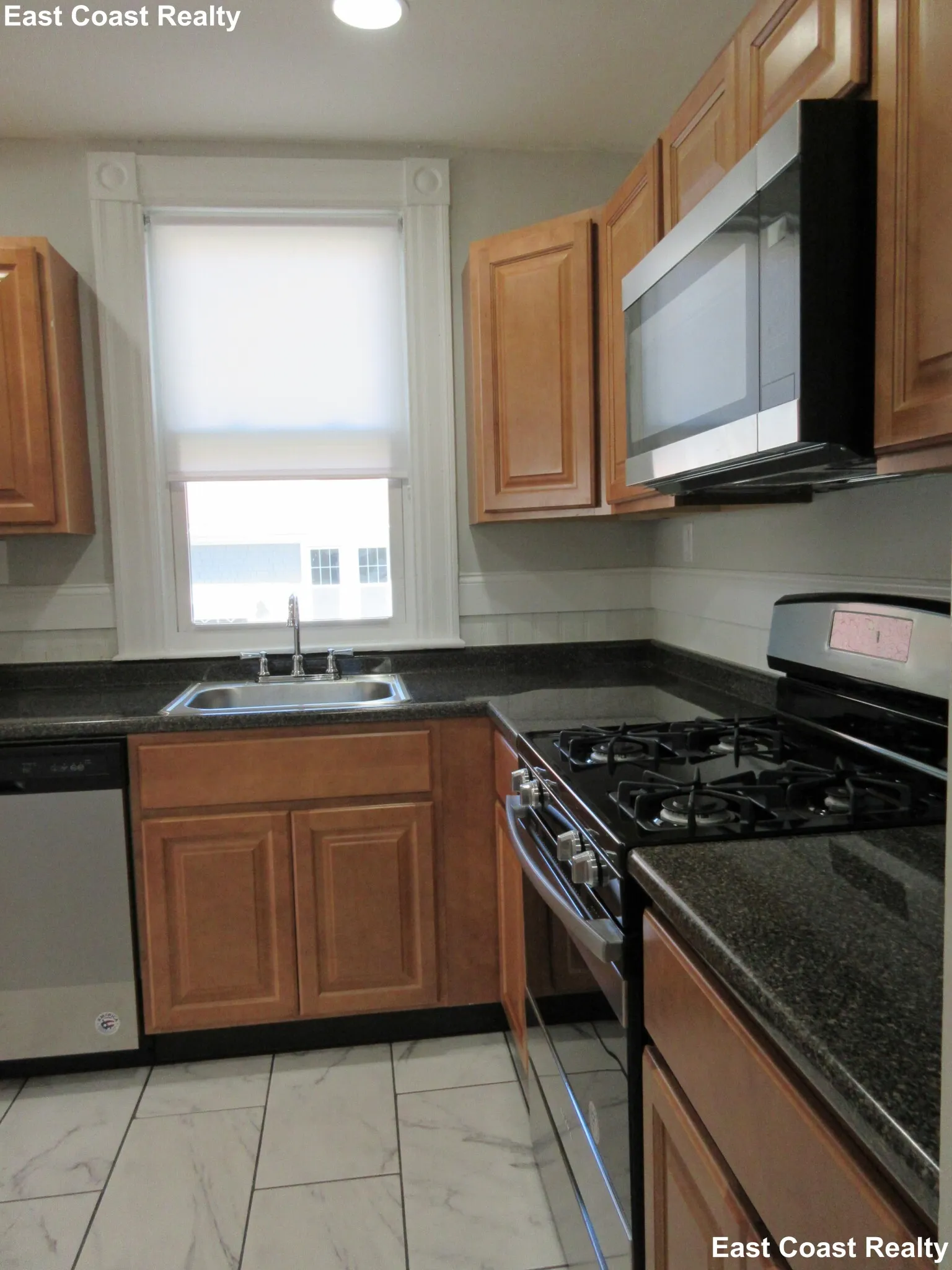 4 bed, 2 bath apartment for rent at 19 Braemore Rd Unit 3., Brighton — photo 5 of 23