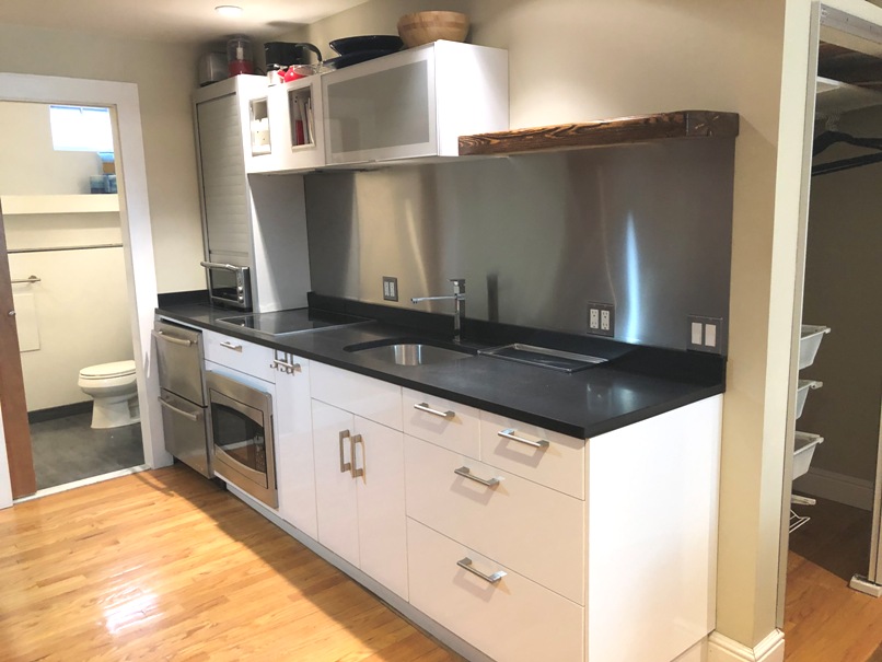 Studio bed, 1 bath apartment for rent at 19 Branch St Unit B, Beacon Hill — photo 6 of 16