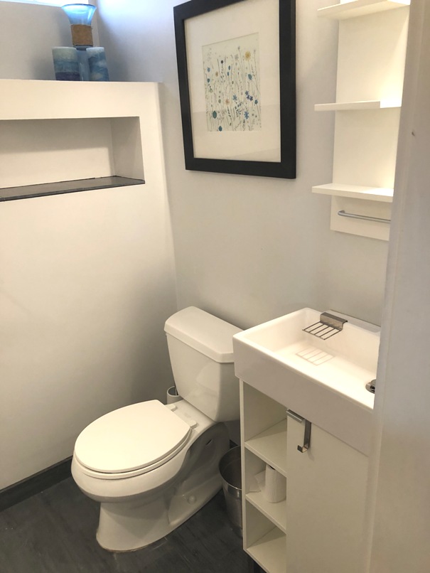 Studio bed, 1 bath apartment for rent at 19 Branch St Unit B, Beacon Hill — photo 2 of 16