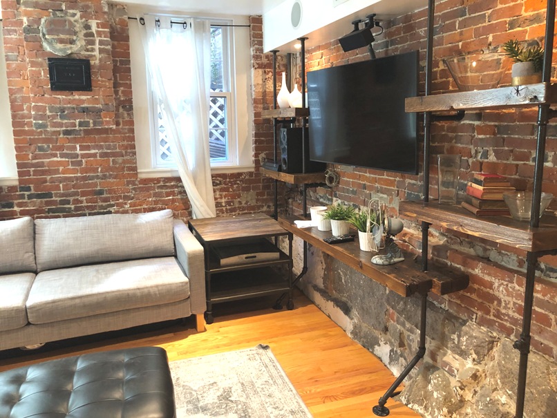 Studio bed, 1 bath apartment for rent at 19 Branch St Unit B, Beacon Hill — photo 9 of 16