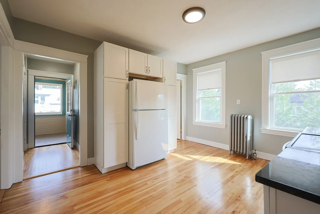 3 bed, 1 bath apartment for rent at 19 Brantwood Rd Unit 2, Worcester — photo 4 of 25