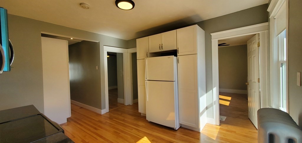 3 bed, 1 bath apartment for rent at 19 Brantwood Rd Unit 2Pl, Worcester — photo 3 of 13