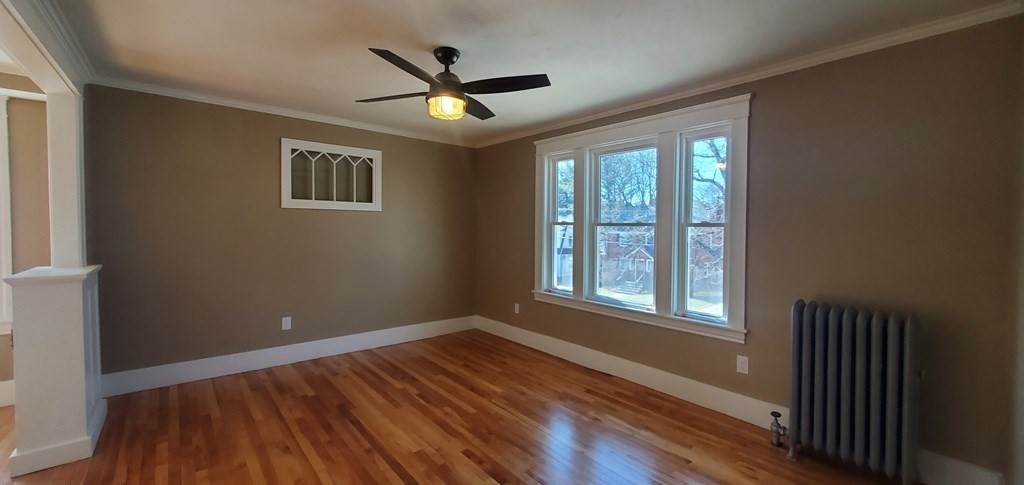3 bed, 1 bath apartment for rent at 19 Brantwood Rd Unit 2Pl, Worcester — photo 6 of 13
