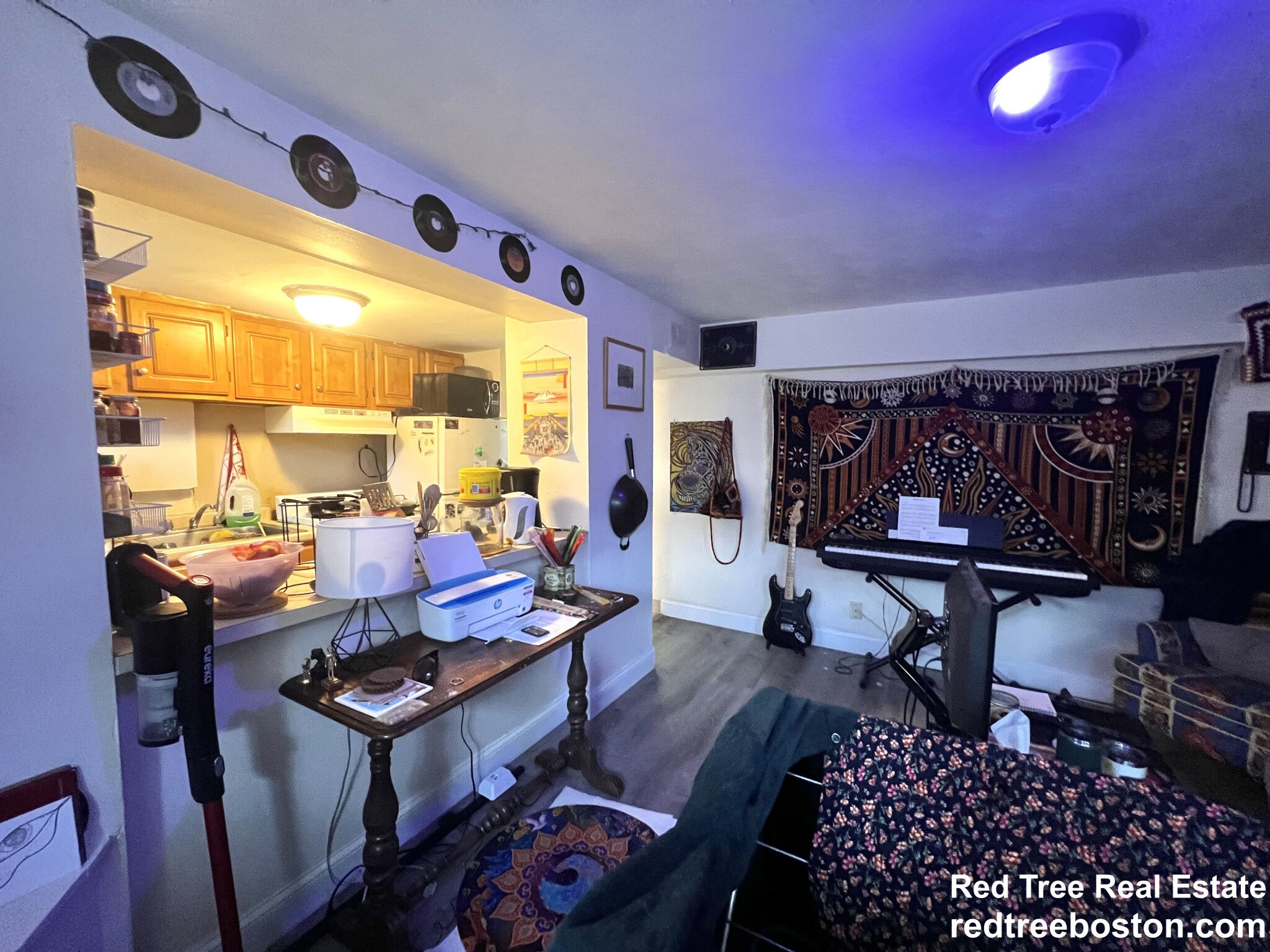 2 bed, 1 bath apartment for rent at 19 Brighton Ave Unit A, Allston — photo 3 of 8