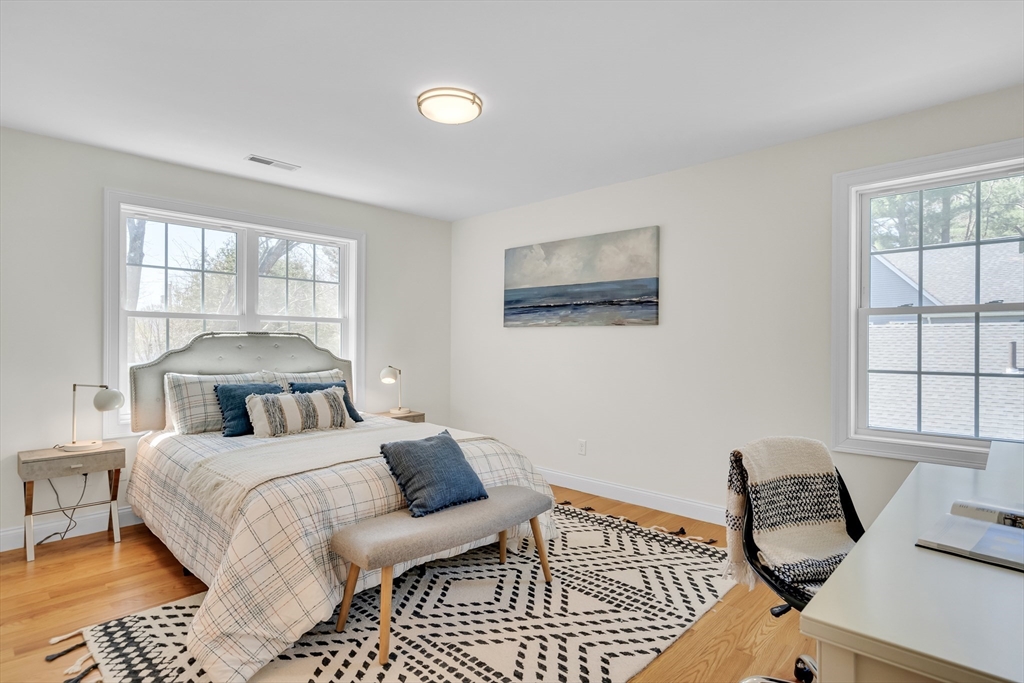 4 bed, 4+ bath apartment for rent at 19 Bryn Mawr Rd, Wellesley — photo 17 of 26