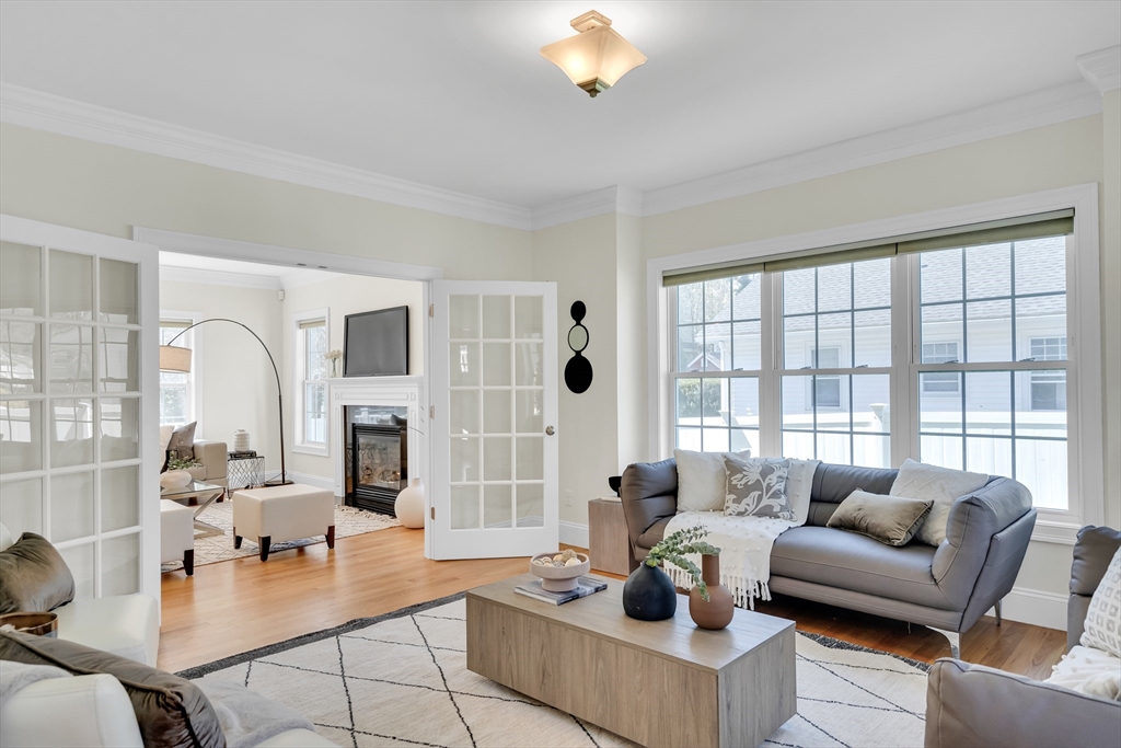 4 bed, 4+ bath apartment for rent at 19 Bryn Mawr Rd, Wellesley — photo 6 of 26