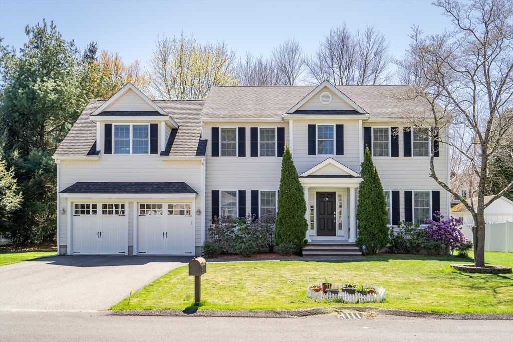 4 bed, 4+ bath apartment for rent at 19 Bryn Mawr Rd, Wellesley — photo 1 of 26