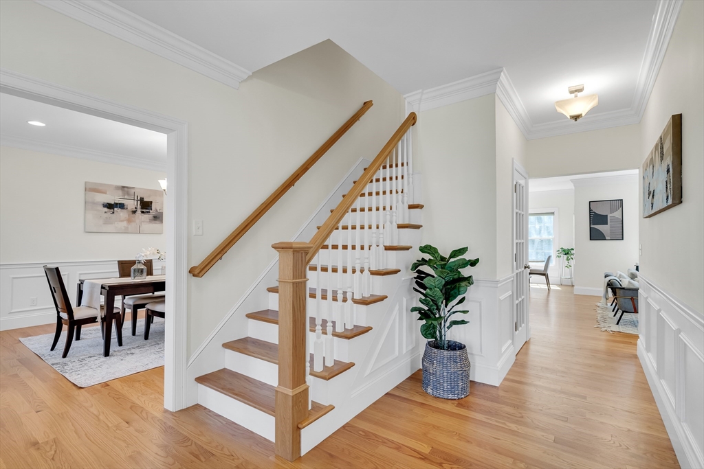 4 bed, 4+ bath apartment for rent at 19 Bryn Mawr Rd, Wellesley — photo 2 of 26