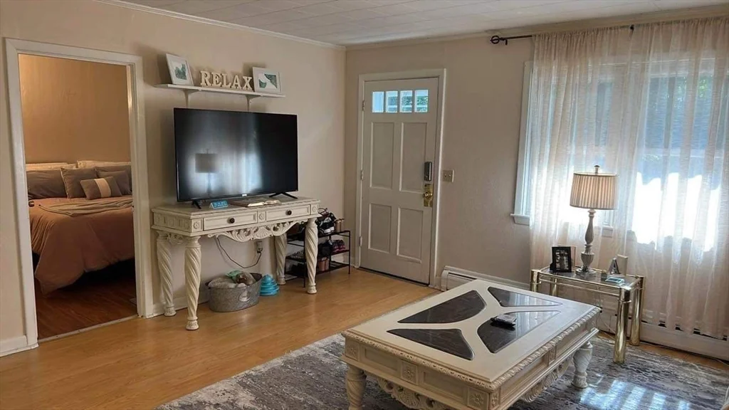 2 bed, 1 bath apartment for rent at 19 C St Unit 4, Westport — photo 3 of 11