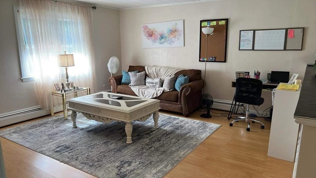 2 bed, 1 bath apartment for rent at 19 C St Unit 4, Westport