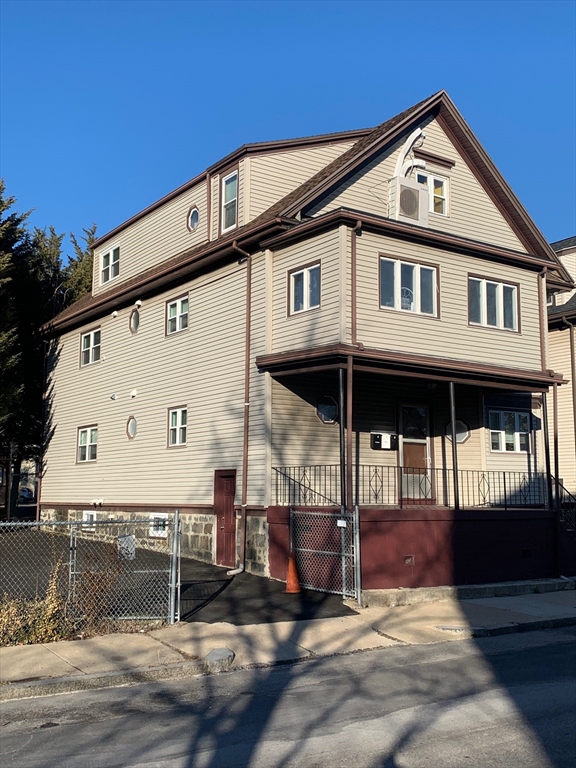 3 bed, 1 bath apartment for rent at 19 Carmen St Unit 1, Dorchester — photo 16 of 16