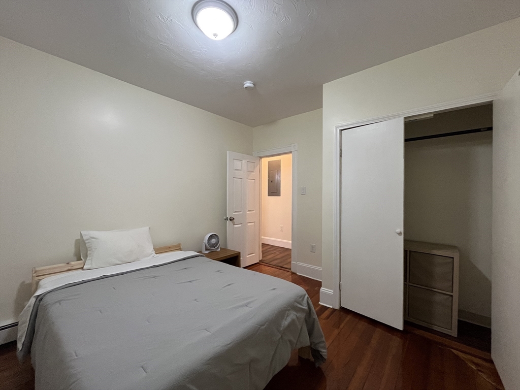 3 bed, 1 bath apartment for rent at 19 Carmen St Unit 1, Dorchester — photo 12 of 16