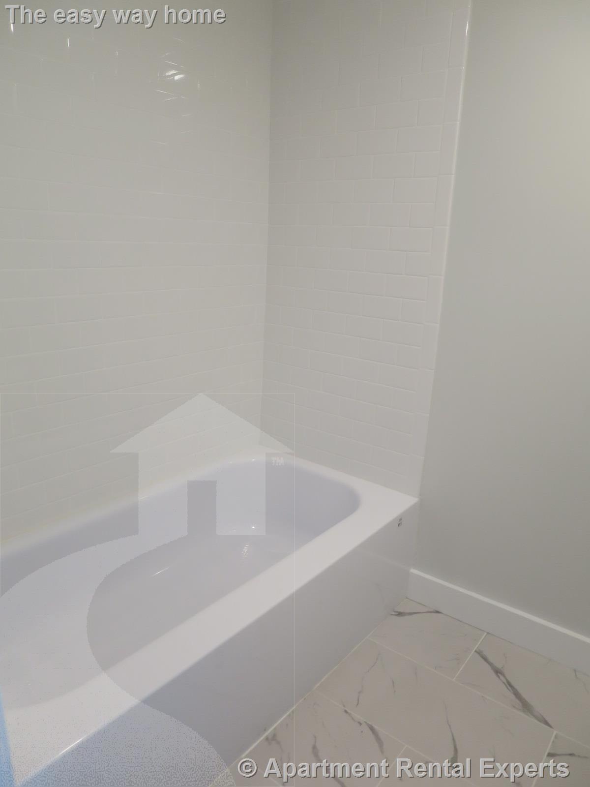 Studio bed, 1 bath apartment for rent at 19 Central St Unit 13, Porter Square — photo 7 of 9