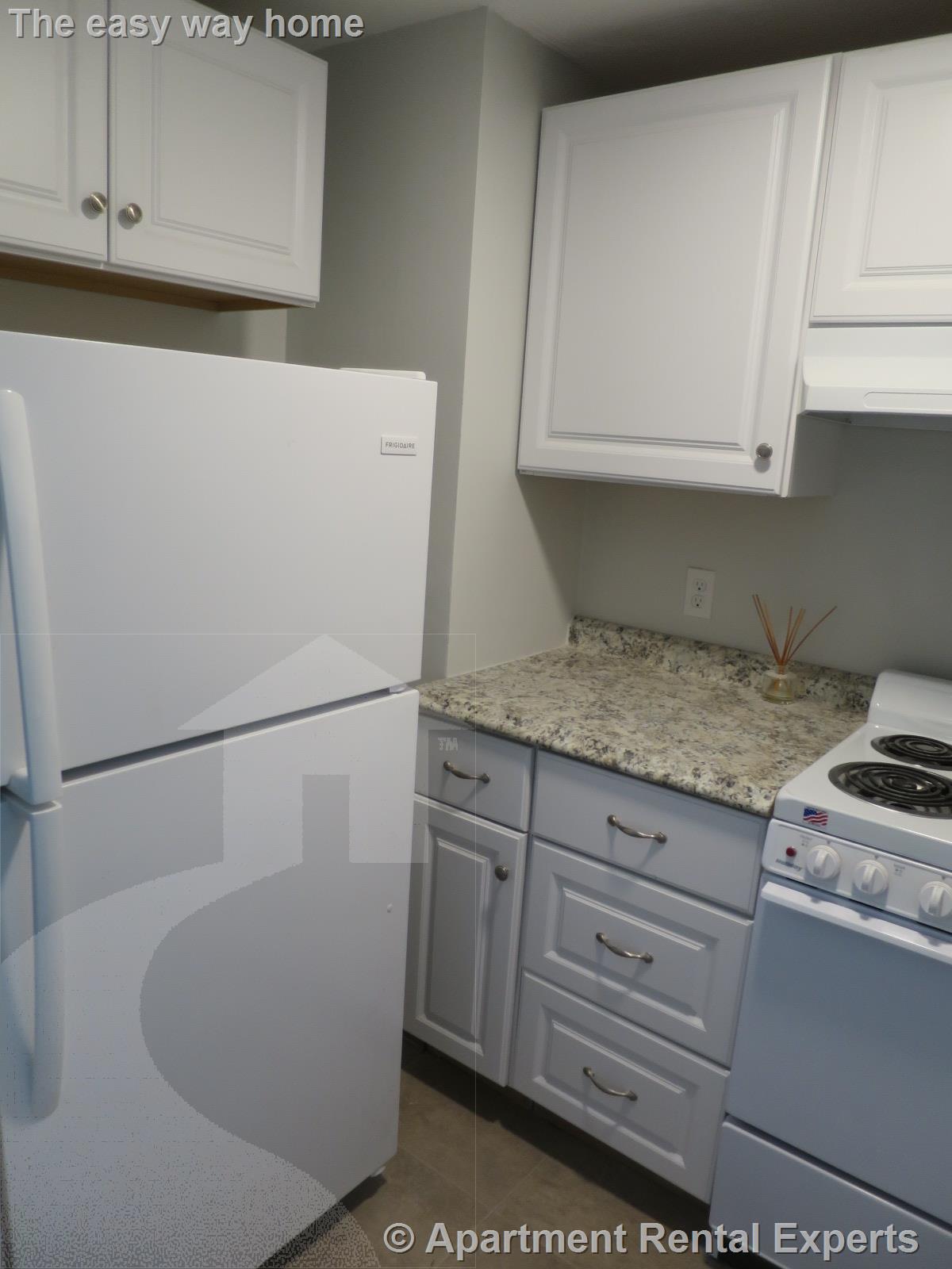 Studio bed, 1 bath apartment for rent at 19 Central St Unit 13, Porter Square — photo 5 of 9