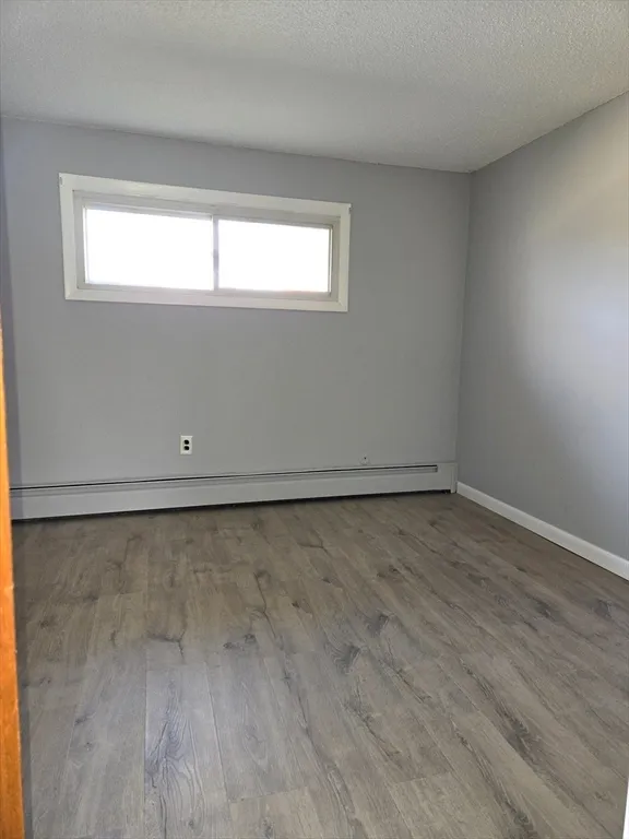 1 bed, 1 bath apartment for rent at 19 Chapman Ave Unit 12, West Brookfield — photo 5 of 8