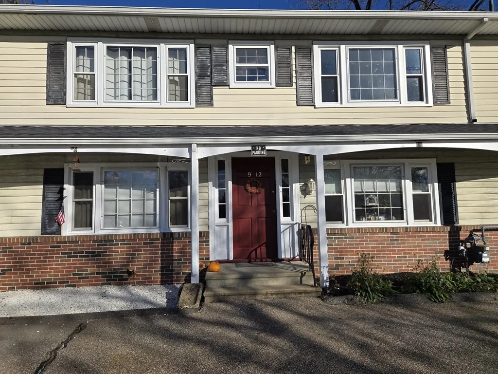 1 bed, 1 bath apartment for rent at 19 Chapman Ave Unit 12, West Brookfield — photo 7 of 8