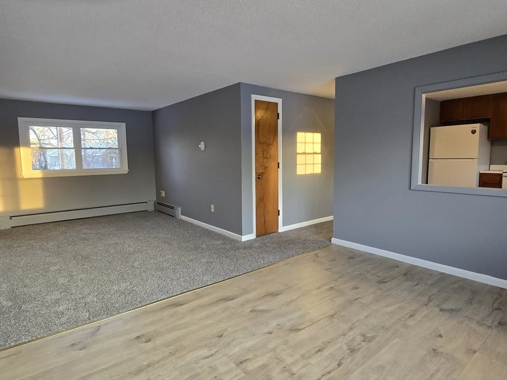 2 bed, 1 bath apartment for rent at 19 Chapman Ave Unit 14, West Brookfield — photo 1 of 10
