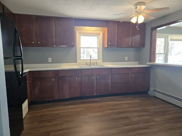 2 bed, 1 bath apartment for rent at 19 Chapman Ave Unit 21, West Brookfield — photo 2 of 11