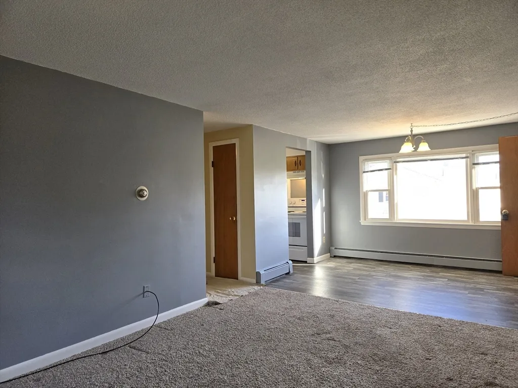 2 bed, 1 bath apartment for rent at 19 Chapman Ave Unit 8, West Brookfield — photo 1 of 9