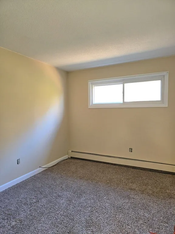 2 bed, 1 bath apartment for rent at 19 Chapman Ave Unit 8, West Brookfield — photo 3 of 9