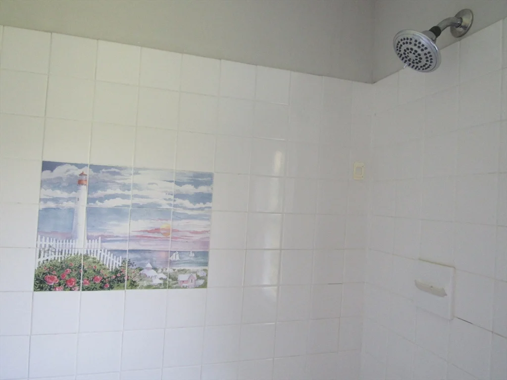 4 bed, 2 bath apartment for rent at 19 Chapman St Unit 2nd Floor, Dracut — photo 19 of 36
