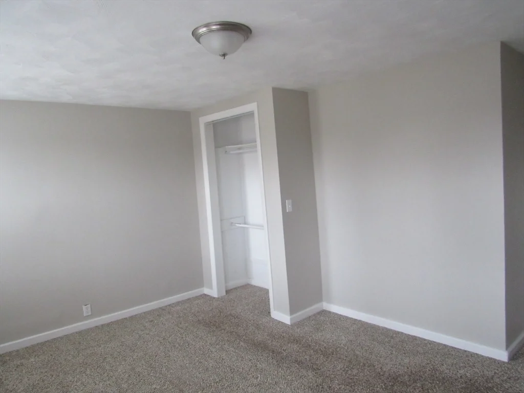 4 bed, 2 bath apartment for rent at 19 Chapman St Unit 2nd Floor, Dracut — photo 24 of 36