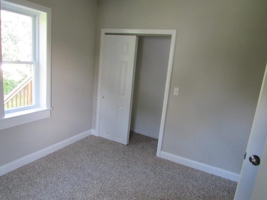 4 bed, 2 bath apartment for rent at 19 Chapman St Unit 2nd Floor, Dracut — photo 4 of 36