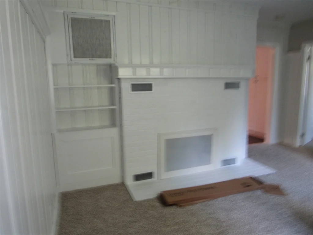 4 bed, 2 bath apartment for rent at 19 Chapman St Unit 2nd Floor, Dracut — photo 6 of 36