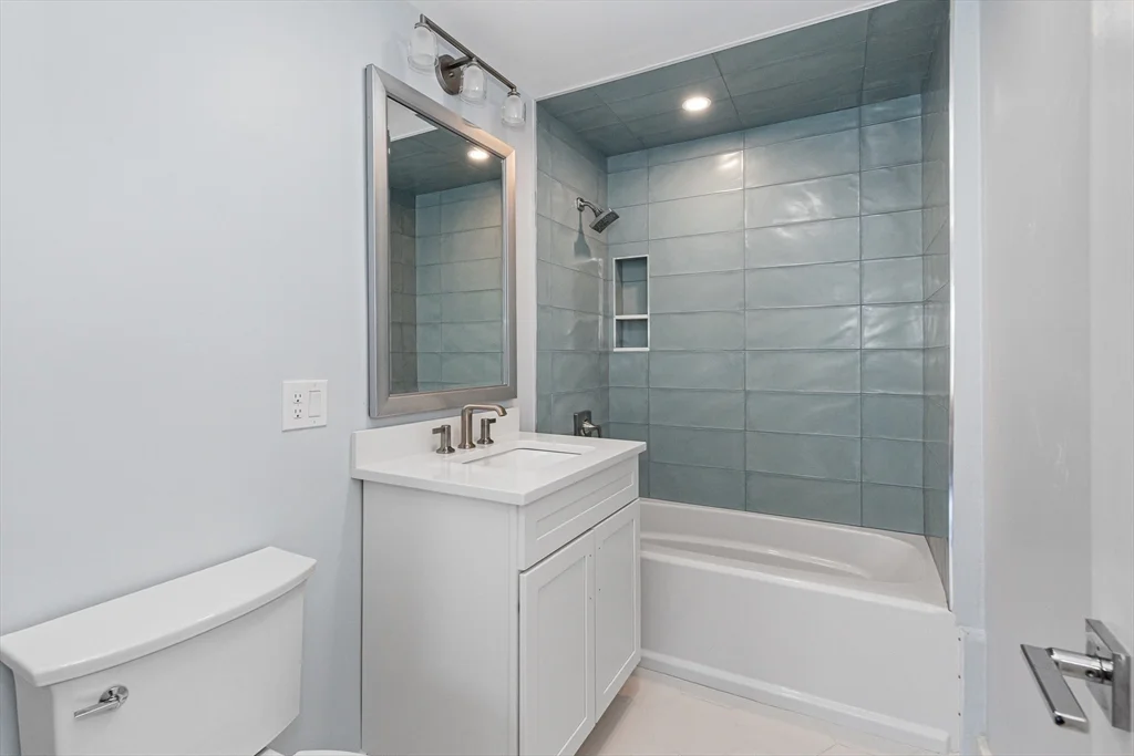 3 bed, 2 bath apartment for rent at 19 Chase St Unit 2, Dorchester — photo 11 of 25