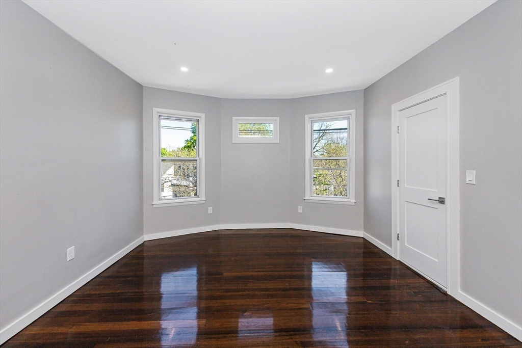 3 bed, 2 bath apartment for rent at 19 Chase St Unit 2R, Dorchester — photo 5 of 21