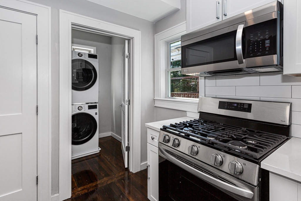 3 bed, 2 bath apartment for rent at 19 Chase St Unit 3, Dorchester — photo 5 of 25